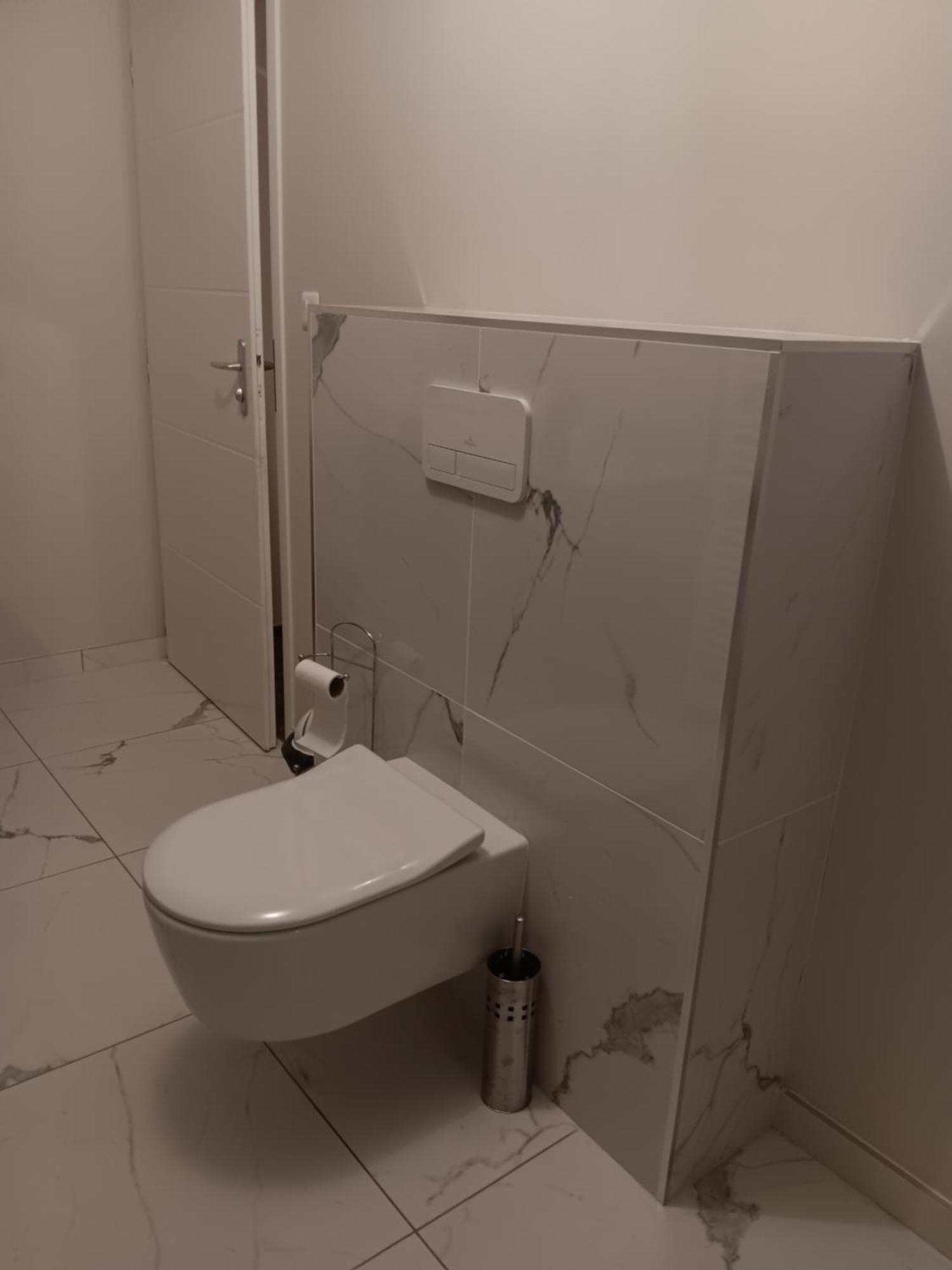 Chambre Privee Dans Une Maison Familiale Charmes  Exteriör bild