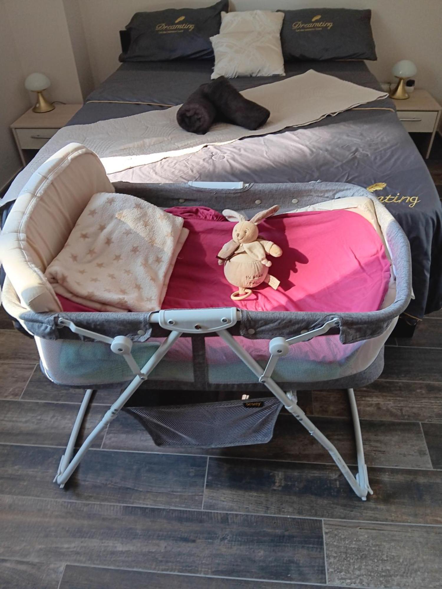 Chambre Privee Dans Une Maison Familiale Charmes  Exteriör bild